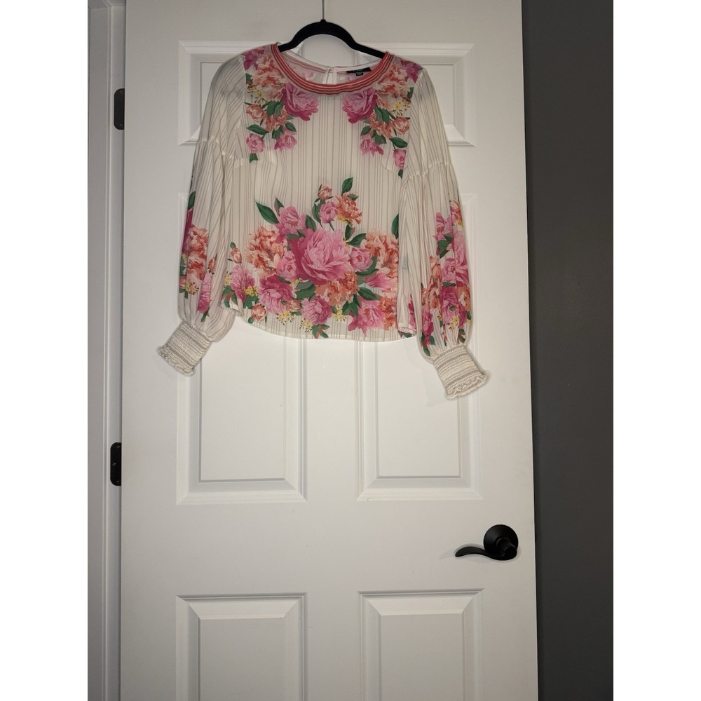 Vici Long Sleeve Sheer Blouse Pleated Detail Floral Small